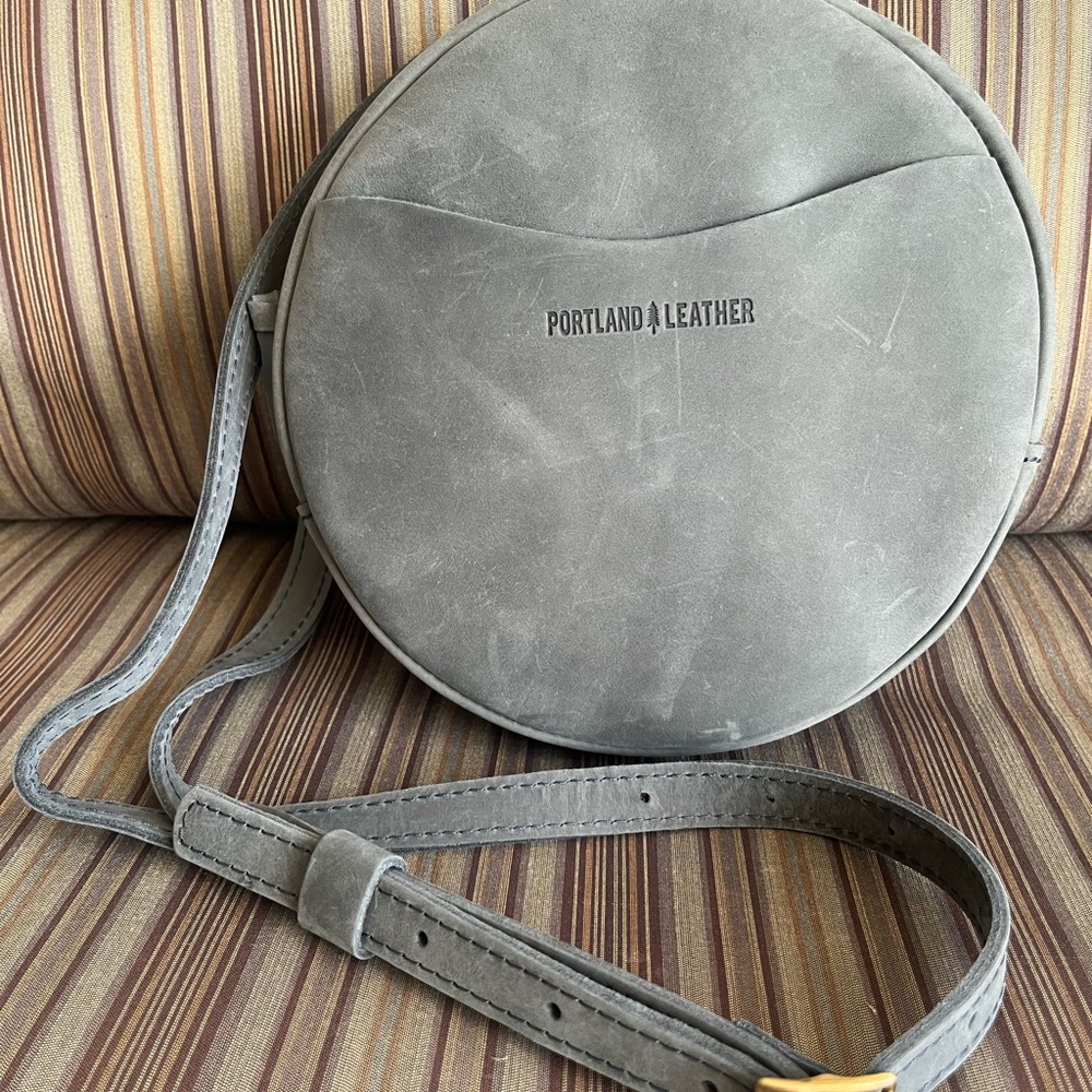 Portland Leather Circle Crossbody